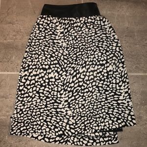 Large black and white leopard print skirt